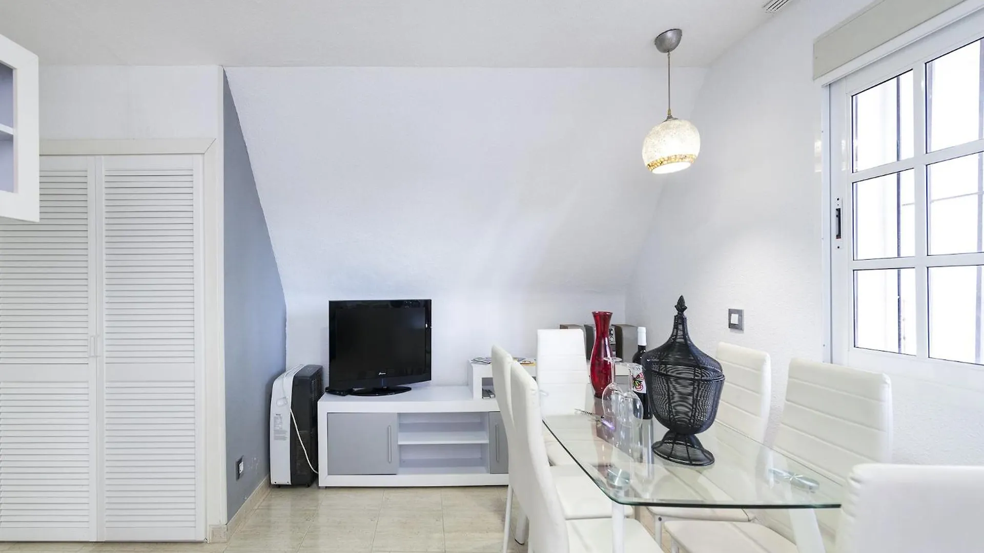 Amazing Apartment With Swimming Pool 토레몰리노스