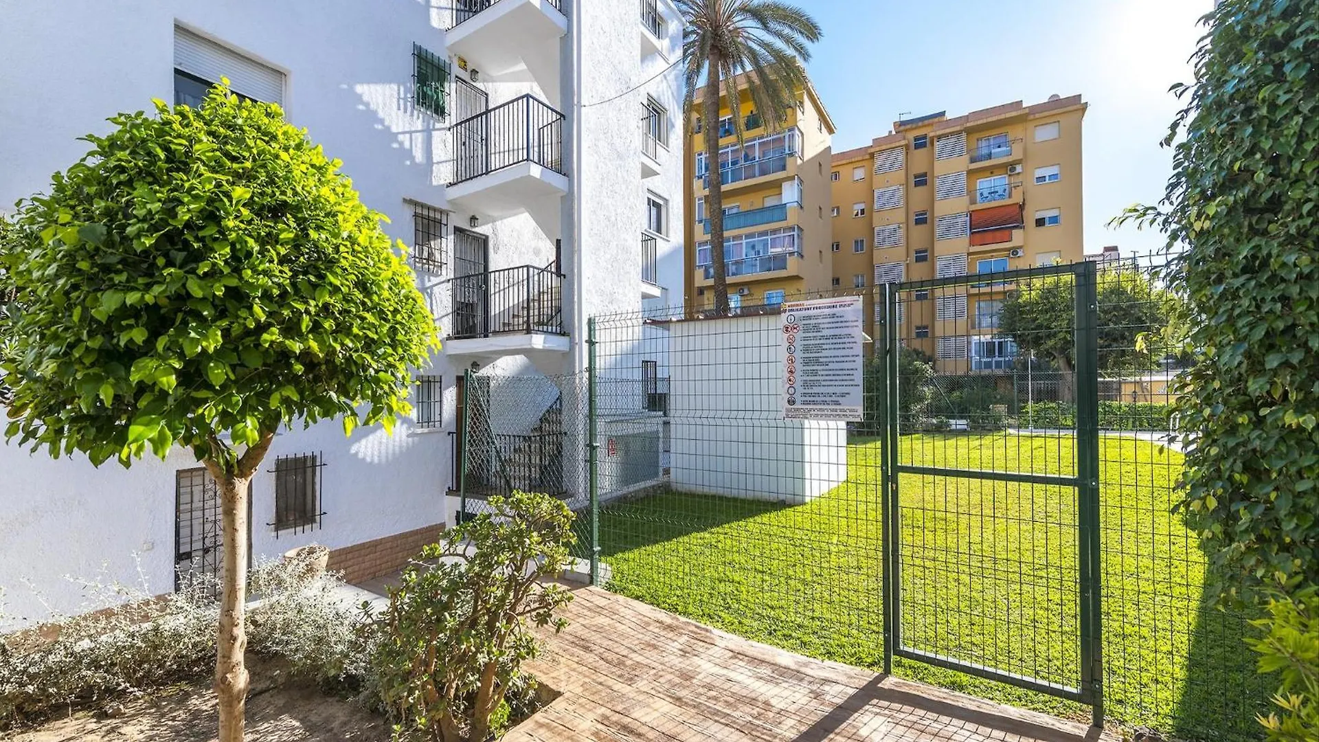 טורמולינוס Amazing Apartment With Swimming Pool
